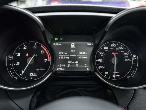 Used 2023 Alfa Romeo Giulia Sprint image 28