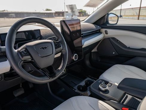 Used 2022 Ford Mustang Mach-E Premium image 15