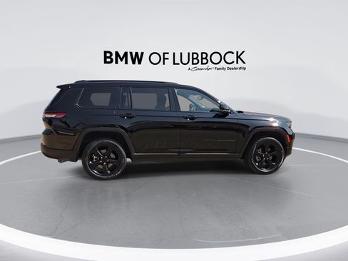 Used 2022 Jeep Grand Cherokee L Laredo AWD/4WD image 9