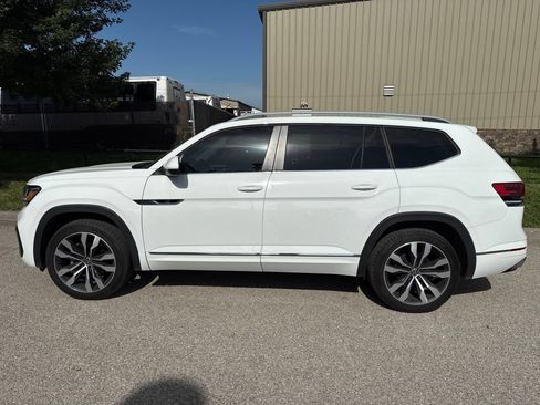 Used 2022 Volkswagen Atlas SEL R-Line AWD/4WD image 9