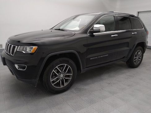 Used 2018 Jeep Grand Cherokee Limited image 2