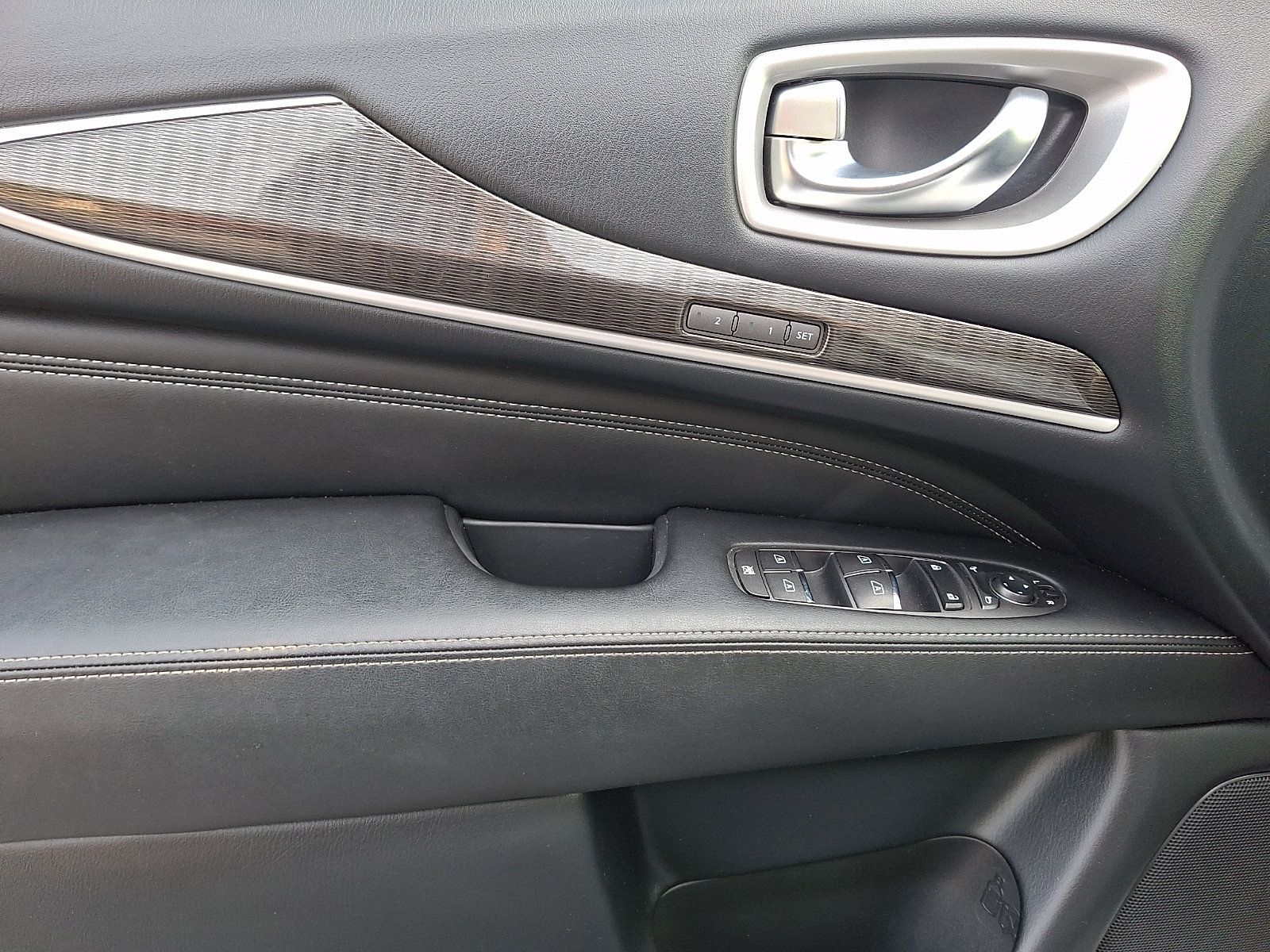 Used 2020 INFINITI QX60 Pure AWD/4WD image 13