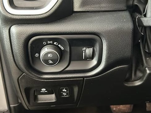 Used 2022 RAM 1500 Big Horn AWD/4WD image 20