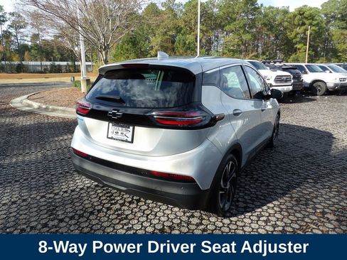 Used 2023 Chevrolet Bolt LT w/ Infotainment Package image 6
