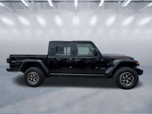 New 2026 Jeep Gladiator Rubicon AWD/4WD image 3