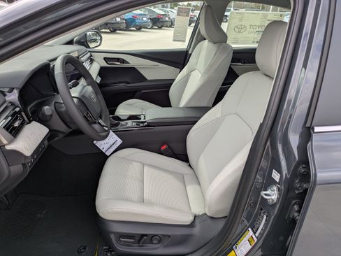 New 2026 Toyota Camry XLE image 10