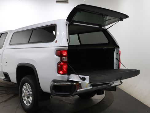 Used 2024 Chevrolet Silverado 3500 LT w/ Convenience Package AWD/4WD image 20