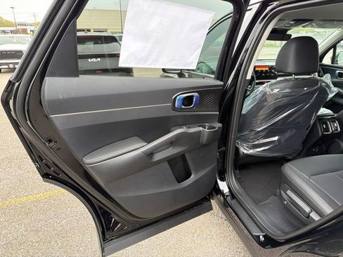 New 2026 Kia Sorento S AWD/4WD image 9