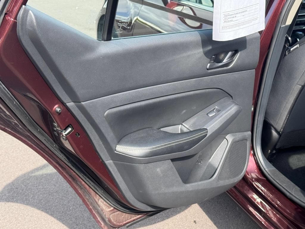 Used 2024 Nissan Altima 2.5 SV FWD image 13