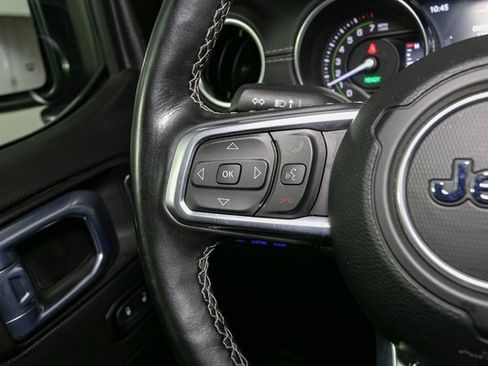 Used 2021 Jeep Wrangler Unlimited Sahara w/ Cold Weather Group image 31