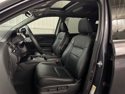 Used 2020 Honda Pilot Touring image 7