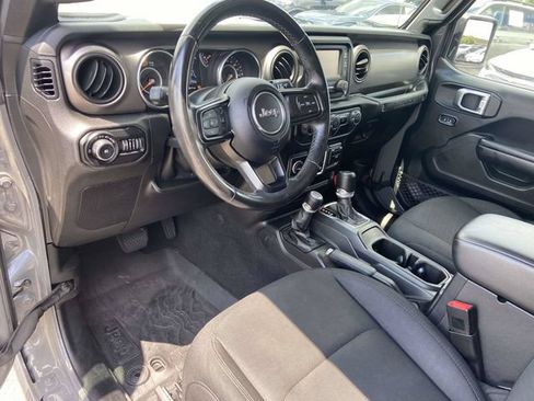 Used 2020 Jeep Wrangler Sport AWD/4WD image 11
