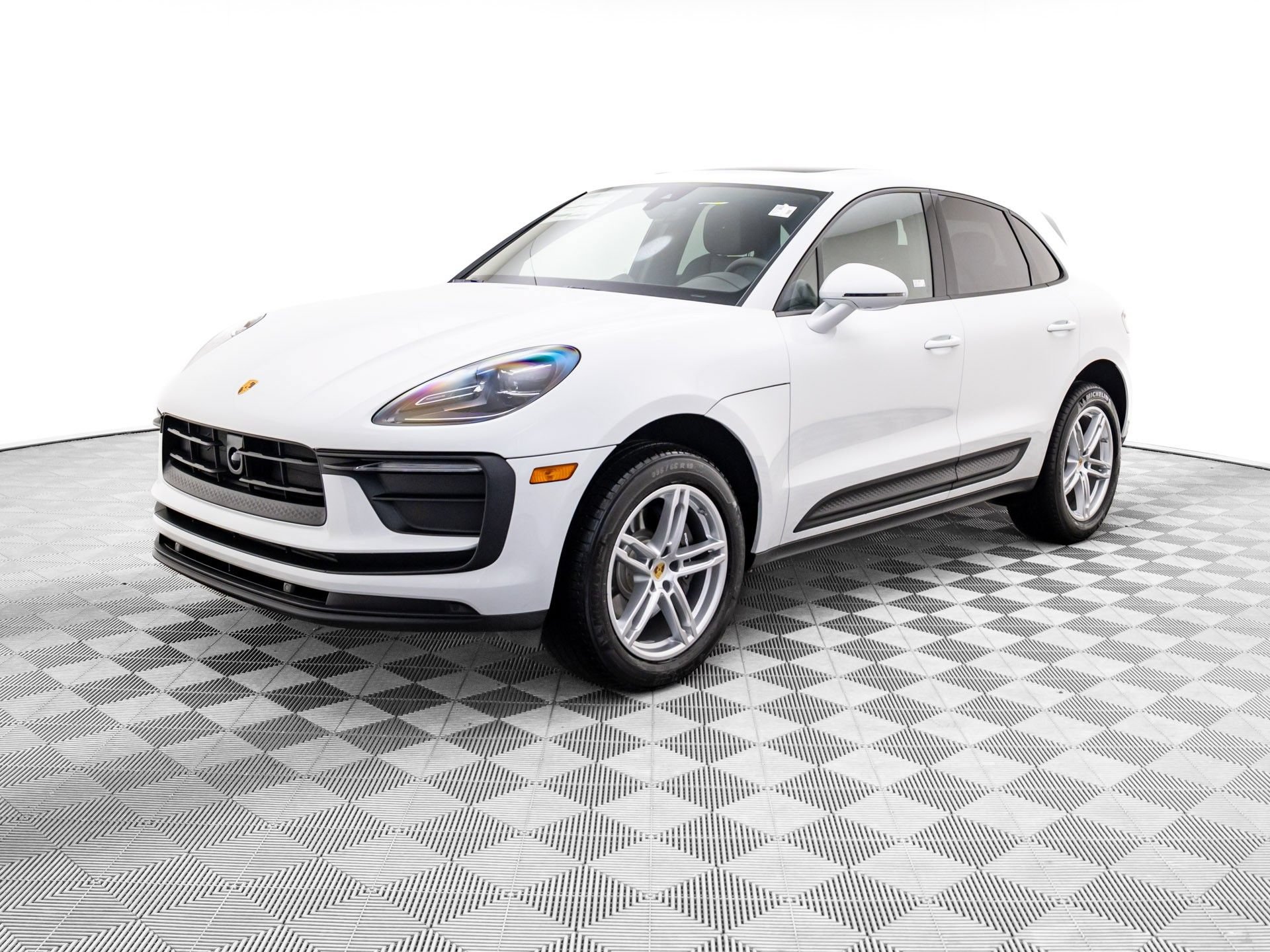 Certified 2026 Porsche Macan AWD/4WD 360° Tour