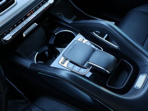 Used 2020 Mercedes-Benz GLE 350 4MATIC image 28