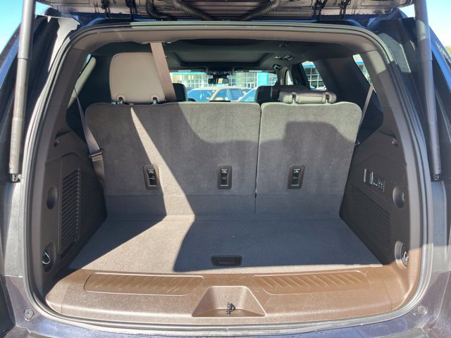 Used 2024 Chevrolet Tahoe LT w/ LT Signature Plus Package RWD image 6