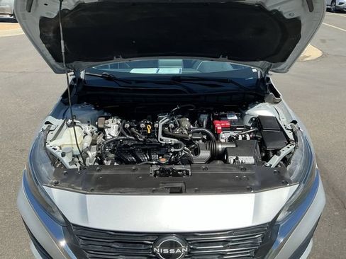 Used 2024 Nissan Altima 2.5 SV FWD image 12