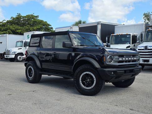 Used 2022 Ford Bronco Big Bend w/ Sasquatch Package AWD/4WD image 1