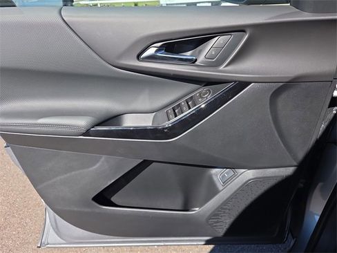 New 2026 Chevrolet Equinox LT w/ Convenience Package II image 17