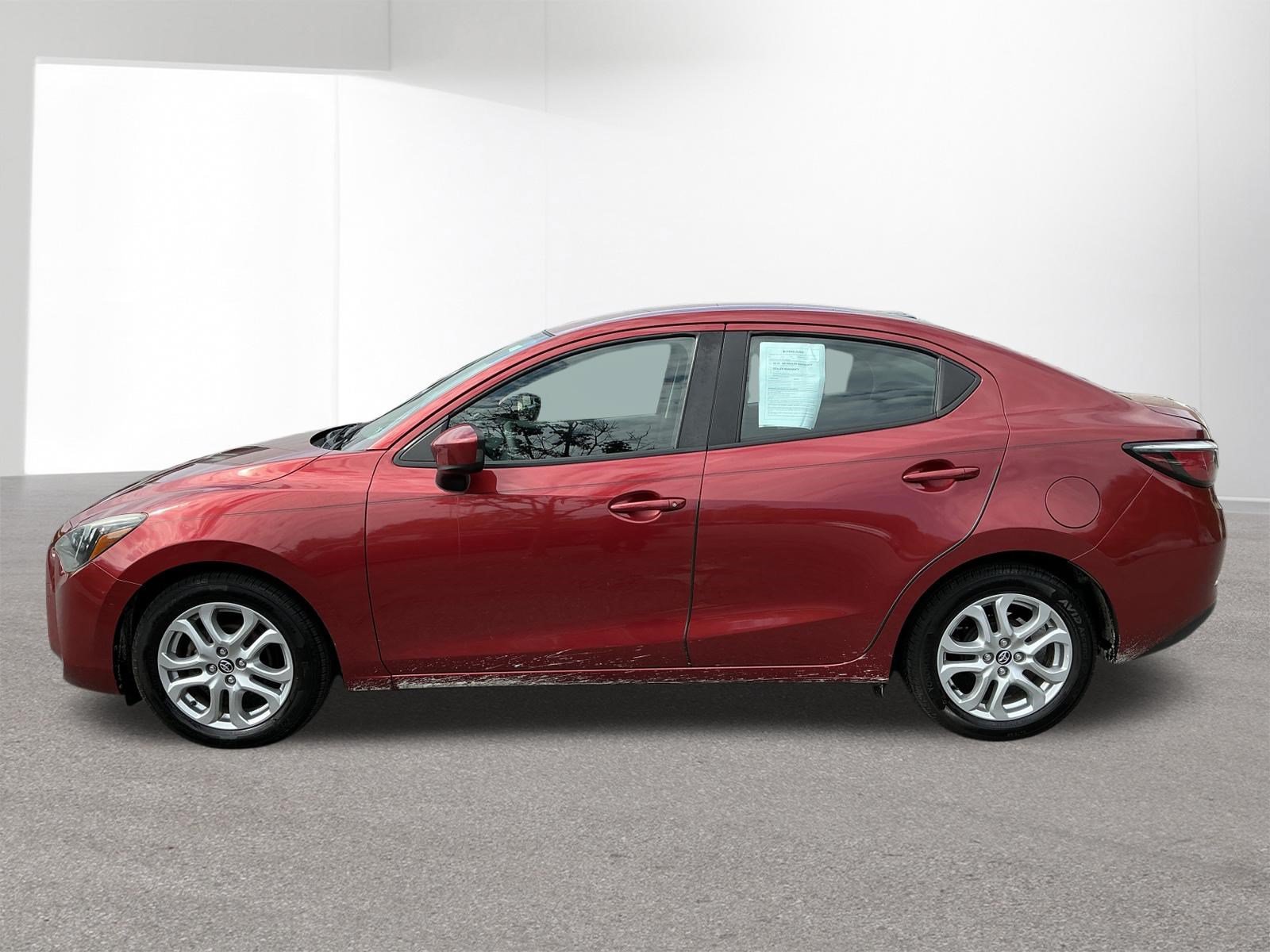 Used 2017 Toyota Yaris iA FWD image 6