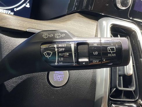 Used 2023 Kia Sorento SX Prestige image 29