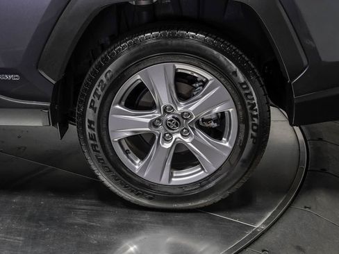 Certified 2025 Toyota RAV4 XLE w/ Convenience Package AWD/4WD image 11