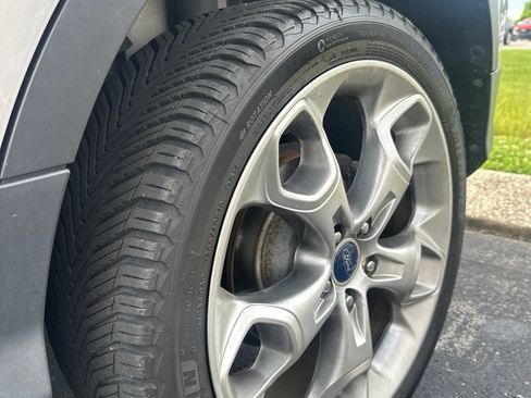 Used 2016 Ford Escape Titanium w/ Equipment Group 301A FWD image 5