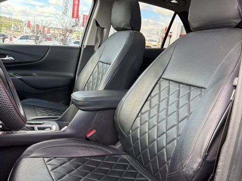 Used 2018 Chevrolet Equinox LT w/ Sun & Infotainment Package image 16