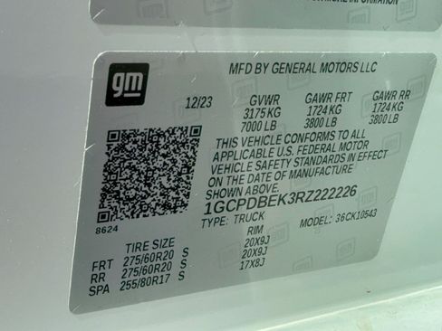 Certified 2024 Chevrolet Silverado 1500 Custom AWD/4WD image 31