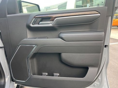 Used 2024 GMC Sierra 1500 Elevation image 10