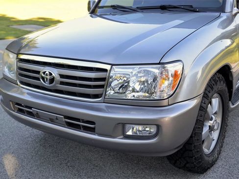 Used 2007 Toyota Land Cruiser AWD/4WD image 38