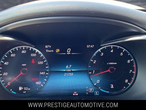 Used 2022 Mercedes-Benz GLC 300 4MATIC w/ Premium Package Lite image 23