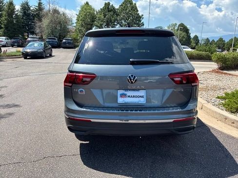 Used 2023 Volkswagen Tiguan SE w/ Panoramic Sunroof Package AWD/4WD image 5