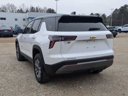 New 2026 Chevrolet Equinox LT image 4