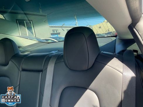 Used 2018 Tesla Model 3 Long Range image 31