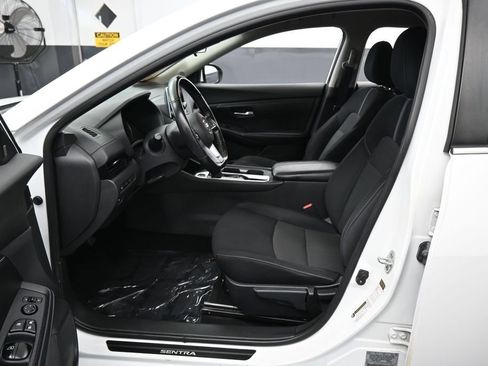 Used 2021 Nissan Sentra SV FWD image 10