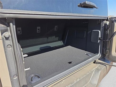 New 2025 Ford Bronco Outer Banks image 8