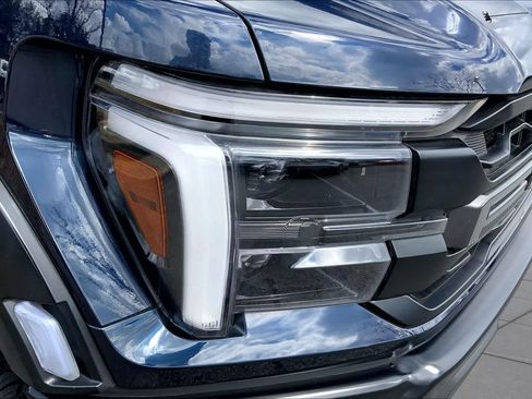 Used 2025 Ford F150 Raptor AWD/4WD image 47