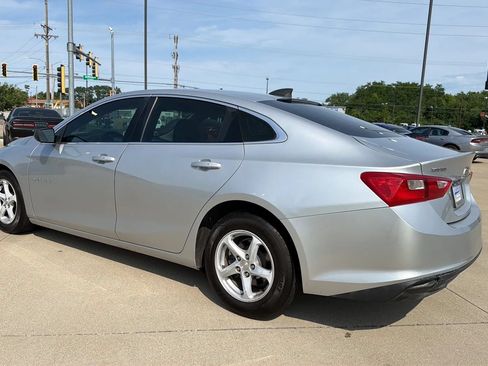 Used 2018 Chevrolet Malibu LS FWD image 11