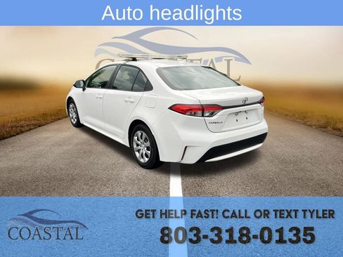 Used 2022 Toyota Corolla LE FWD image 8