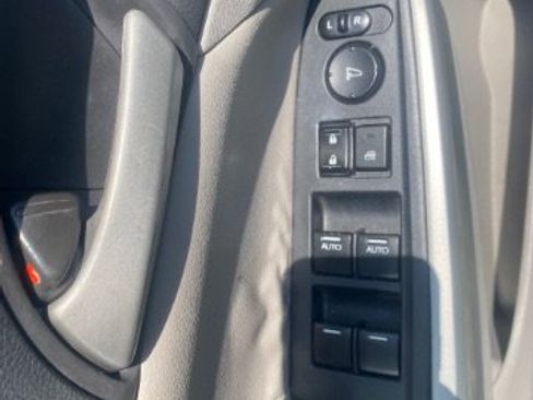 Used 2010 Honda Accord EX-L image 12