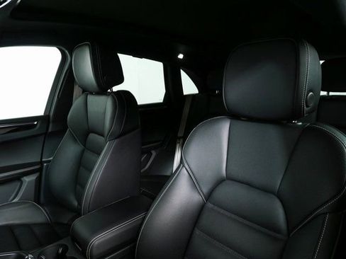 New 2026 Porsche Macan S image 5