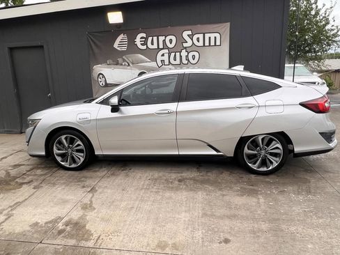 Used 2018 Honda Clarity Plug-In Hybrid image 4