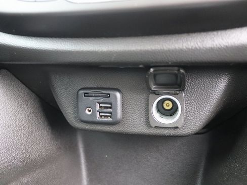 Used 2020 Chevrolet Traverse RS image 35