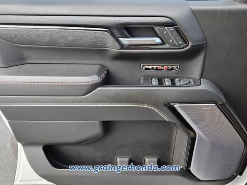 Used 2022 GMC Sierra 1500 AT4X image 23