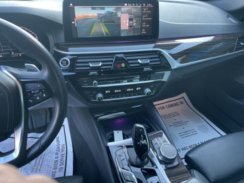 Used 2021 BMW 540i xDrive w/ Premium Package image 16