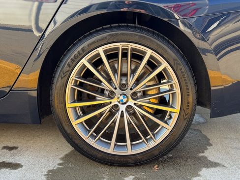 Used 2019 BMW 540i xDrive w/ Executive Package image 7