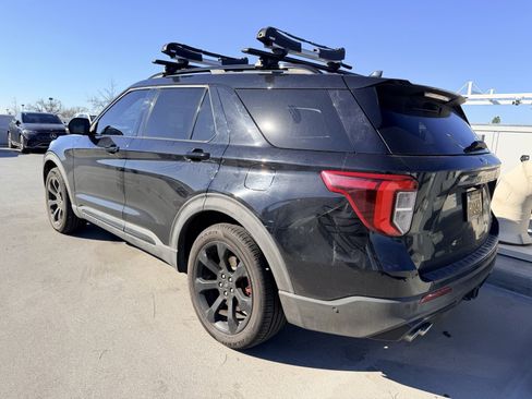 Used 2020 Ford Explorer ST w/ ST Street Pack image 5