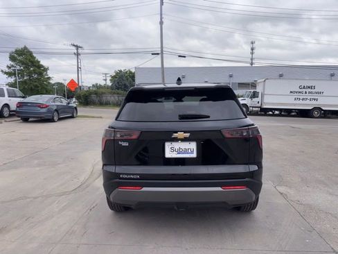 Used 2026 Chevrolet Equinox LT FWD image 6