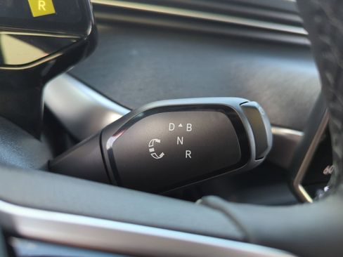 New 2025 Volkswagen ID. Buzz Pro S Plus image 15