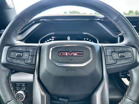 Used 2024 GMC Sierra 2500 AT4 w/ AT4 Preferred Package AWD/4WD image 33